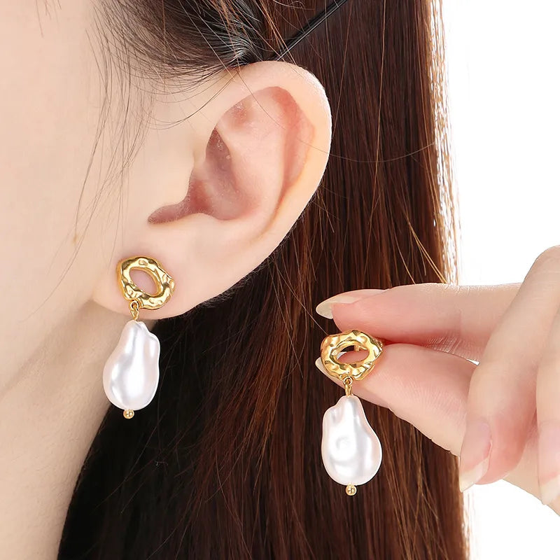 Gia Pearl Earrings | Gold Plated
