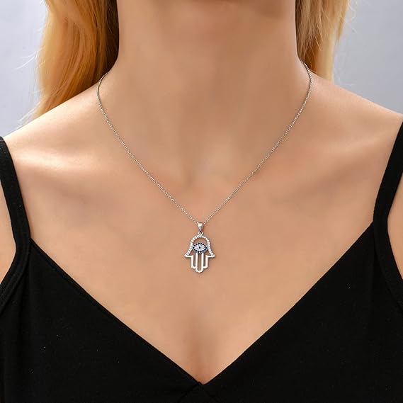 Alina Hamsa Necklace in Gold- Timeless Elegance & Protection ✨