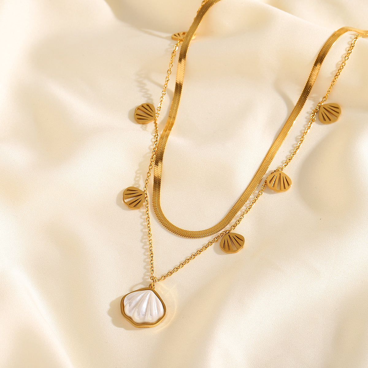 Ophelia Shell Necklace - Gold plated