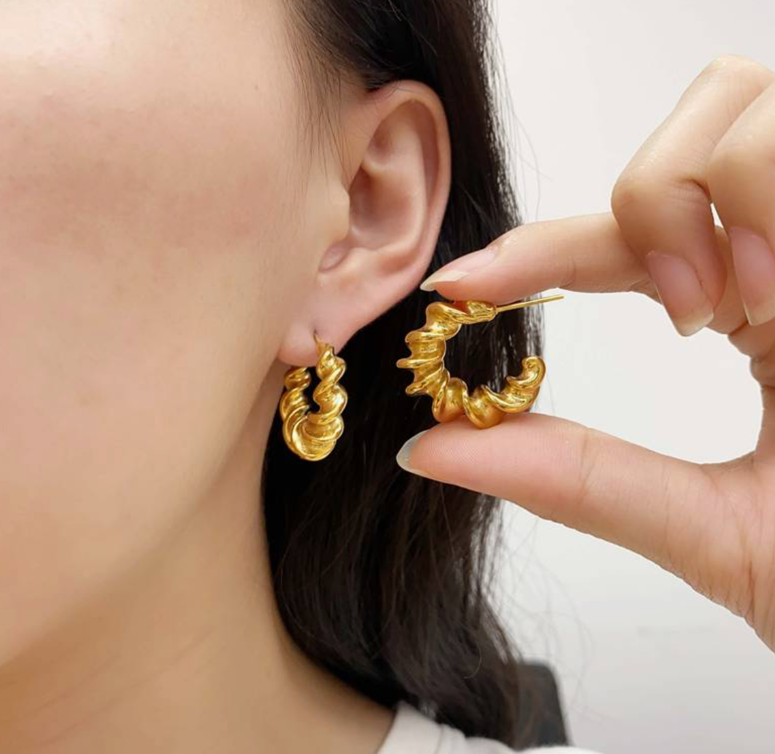 Katie Twist Earrings | Gold Plated