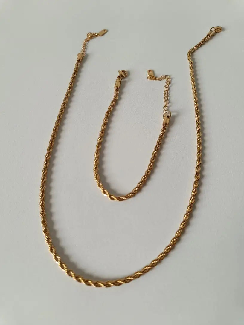 Aurelia Gold Rope Jewellery Set