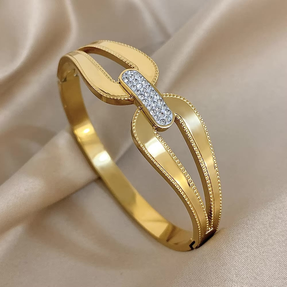 Celia Bangle - 18k Gold Plated