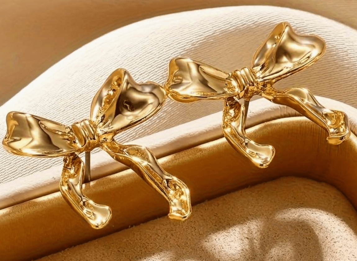 Elegant luxury jewellery from Luxe & Co., featuring high-quality materials like stainless steel, designed to elevate any outfit. Hypoallergenic, Tarnish-free, Waterproof.