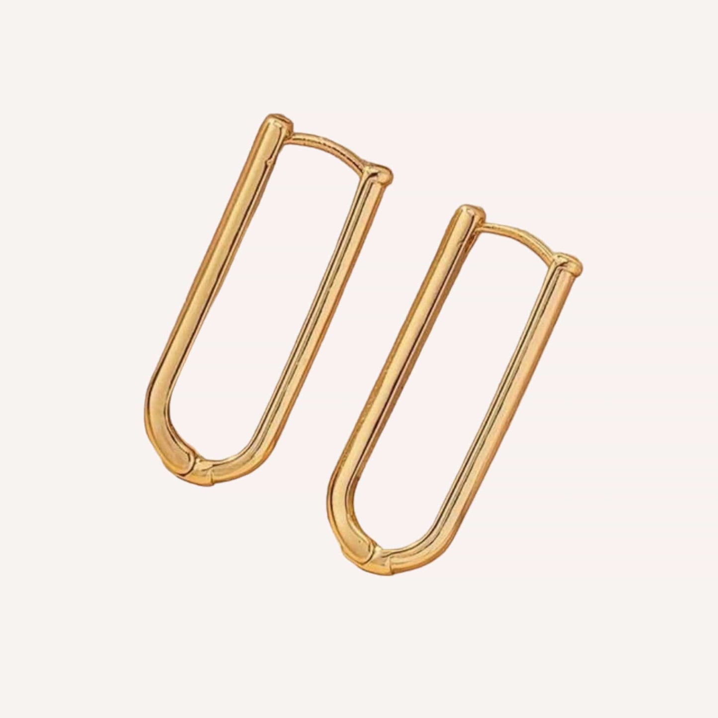Elegant luxury jewellery from Luxe & Co., featuring high-quality materials like stainless steel, designed to elevate any outfit. Hypoallergenic, Tarnish-free, Waterproof.