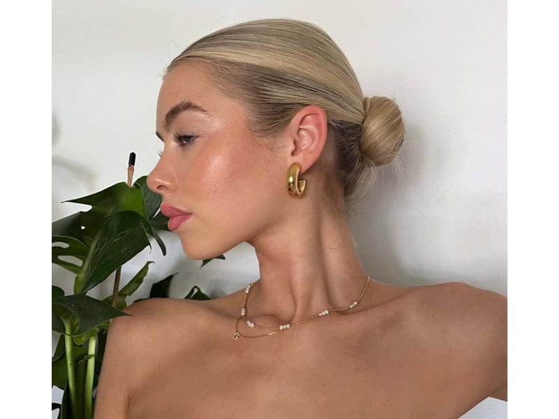 Elegant luxury jewellery from Luxe & Co., featuring high-quality materials like stainless steel, designed to elevate any outfit. Hypoallergenic, Tarnish-free, Waterproof.