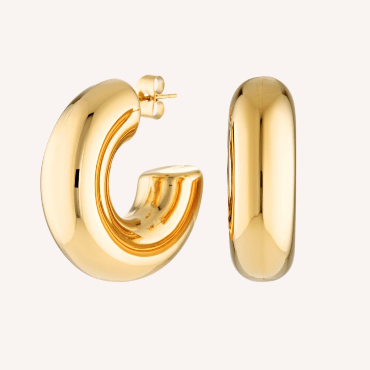 Elegant luxury jewellery from Luxe & Co., featuring high-quality materials like stainless steel, designed to elevate any outfit. Hypoallergenic, Tarnish-free, Waterproof.