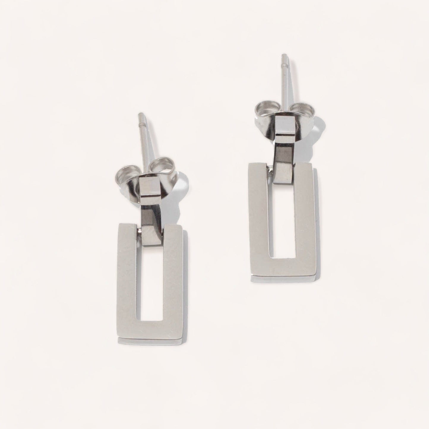 Elegant luxury jewellery from Luxe & Co., featuring high-quality materials like stainless steel, designed to elevate any outfit. Hypoallergenic, Tarnish-free, Waterproof.
