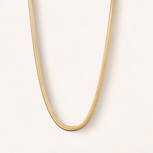 Elegant luxury jewellery from Luxe & Co., featuring high-quality materials like stainless steel, designed to elevate any outfit. Hypoallergenic, Tarnish-free, Waterproof.