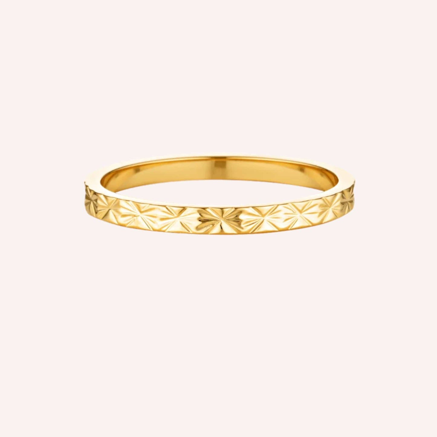 Elegant luxury jewellery from Luxe & Co., featuring high-quality materials like stainless steel, designed to elevate any outfit. Hypoallergenic, Tarnish-free, Waterproof.