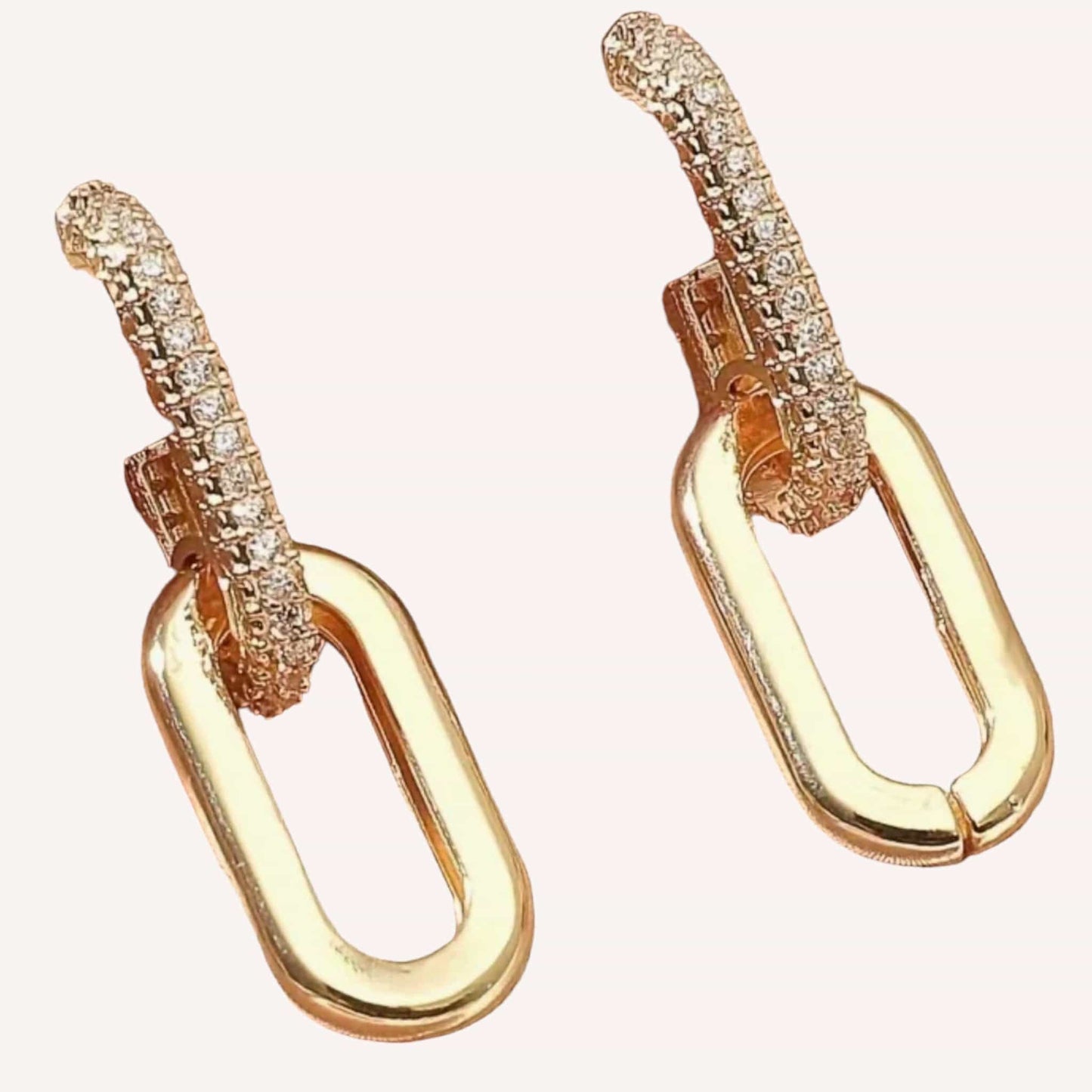 Elegant luxury jewellery from Luxe & Co., featuring high-quality materials like stainless steel, designed to elevate any outfit. Hypoallergenic, Tarnish-free, Waterproof.