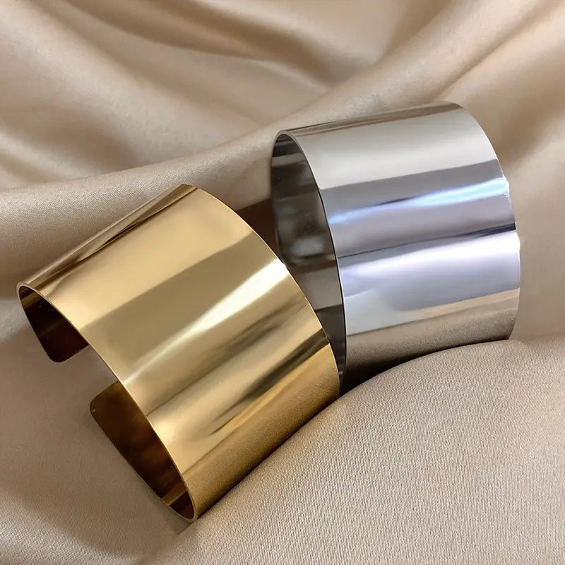 Zephyr Cuff - Silver