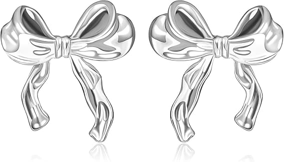 Elegant luxury jewellery from Luxe & Co., featuring high-quality materials like stainless steel, designed to elevate any outfit. Hypoallergenic, Tarnish-free, Waterproof.