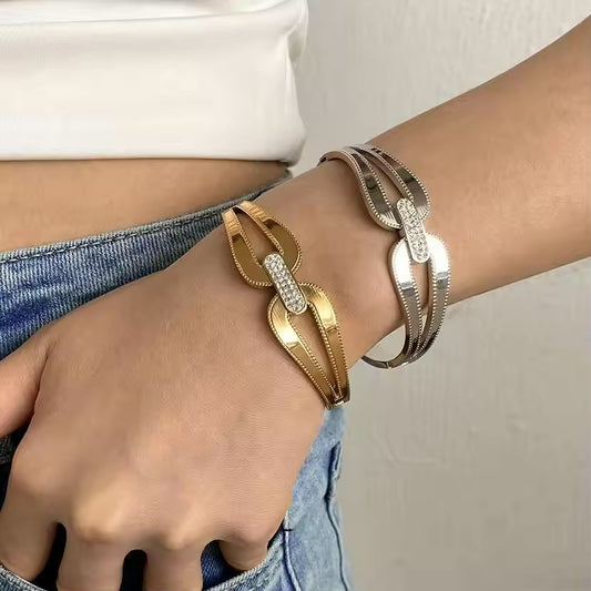 Celia Bangle - Silver