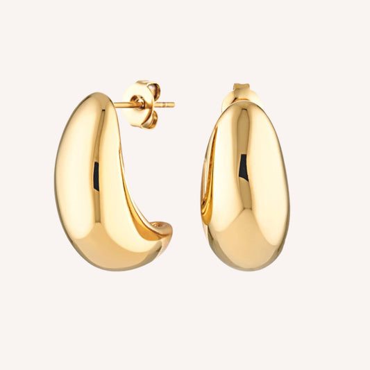 Elegant luxury jewellery from Luxe & Co., featuring high-quality materials like stainless steel, designed to elevate any outfit. Hypoallergenic, Tarnish-free, Waterproof.