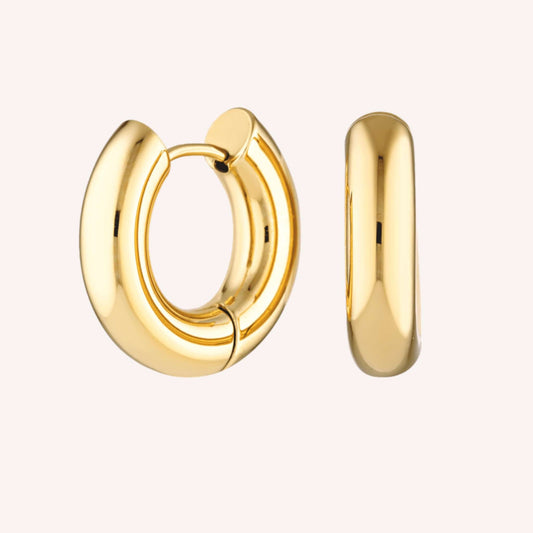 Elegant luxury jewellery from Luxe & Co., featuring high-quality materials like stainless steel, designed to elevate any outfit. Hypoallergenic, Tarnish-free, Waterproof.