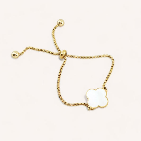Luxeandco White Clover Bracelet | Gold Plated