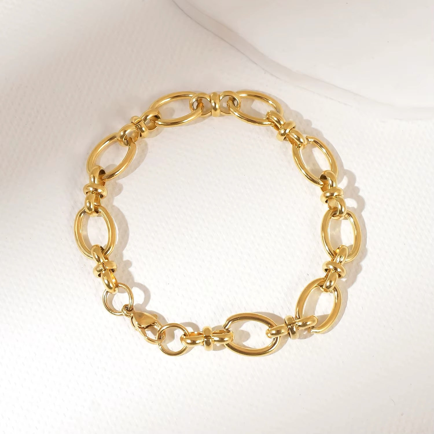 Elegant luxury jewellery from Luxe & Co., featuring high-quality materials like stainless steel, designed to elevate any outfit. Hypoallergenic, Tarnish-free, Waterproof.