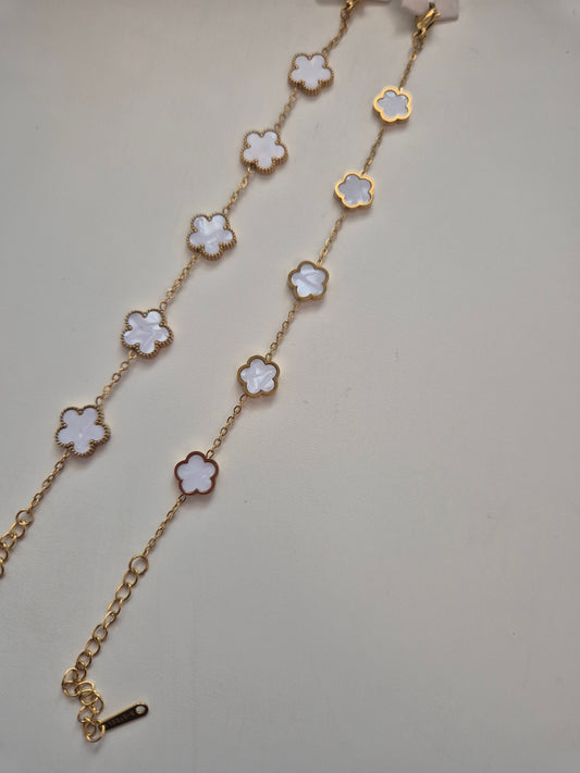 Elegant luxury jewellery from Luxe & Co., featuring high-quality materials like stainless steel, designed to elevate any outfit. Hypoallergenic, Tarnish-free, Waterproof.