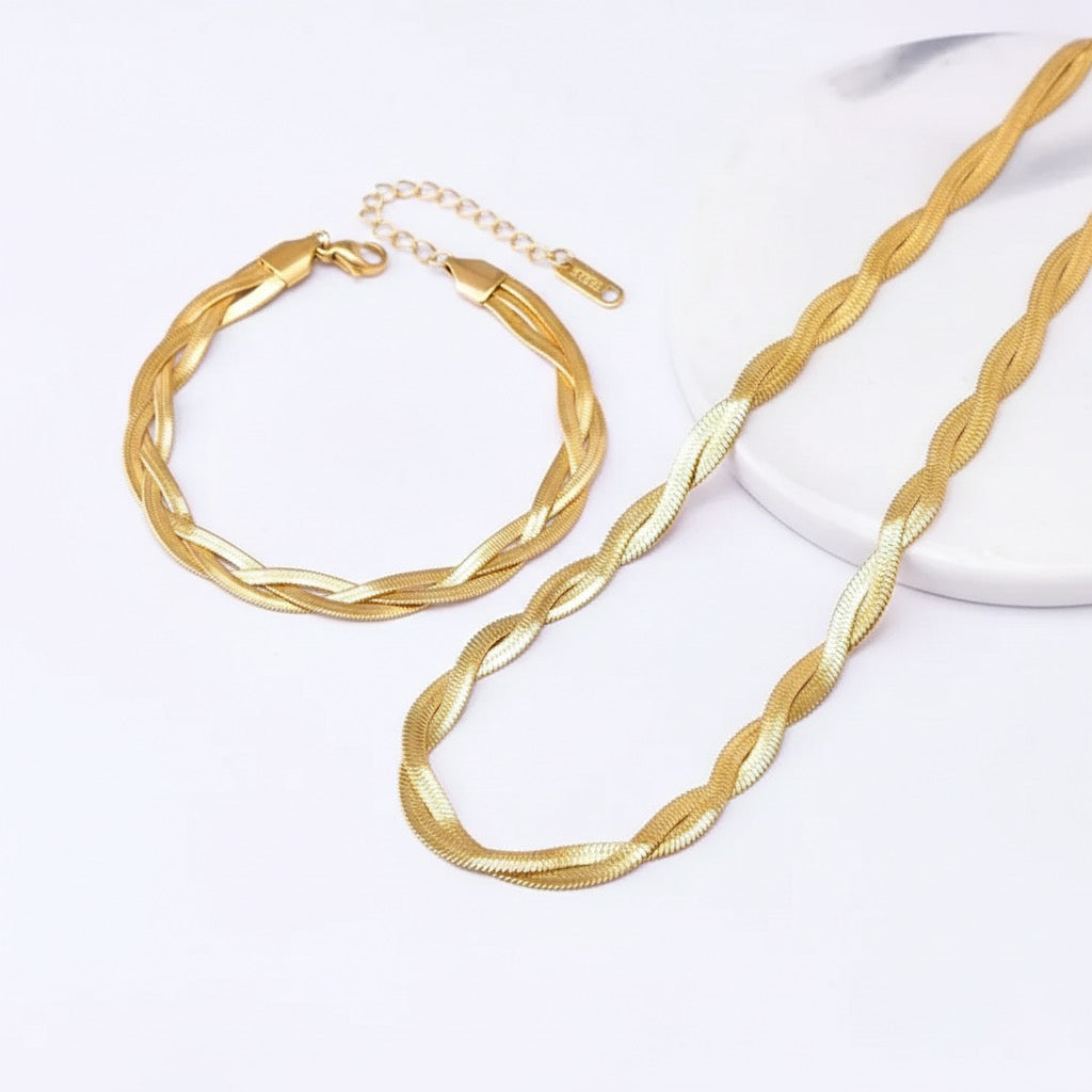 Stella Braided Herringbone Bracelet | Gold Plated